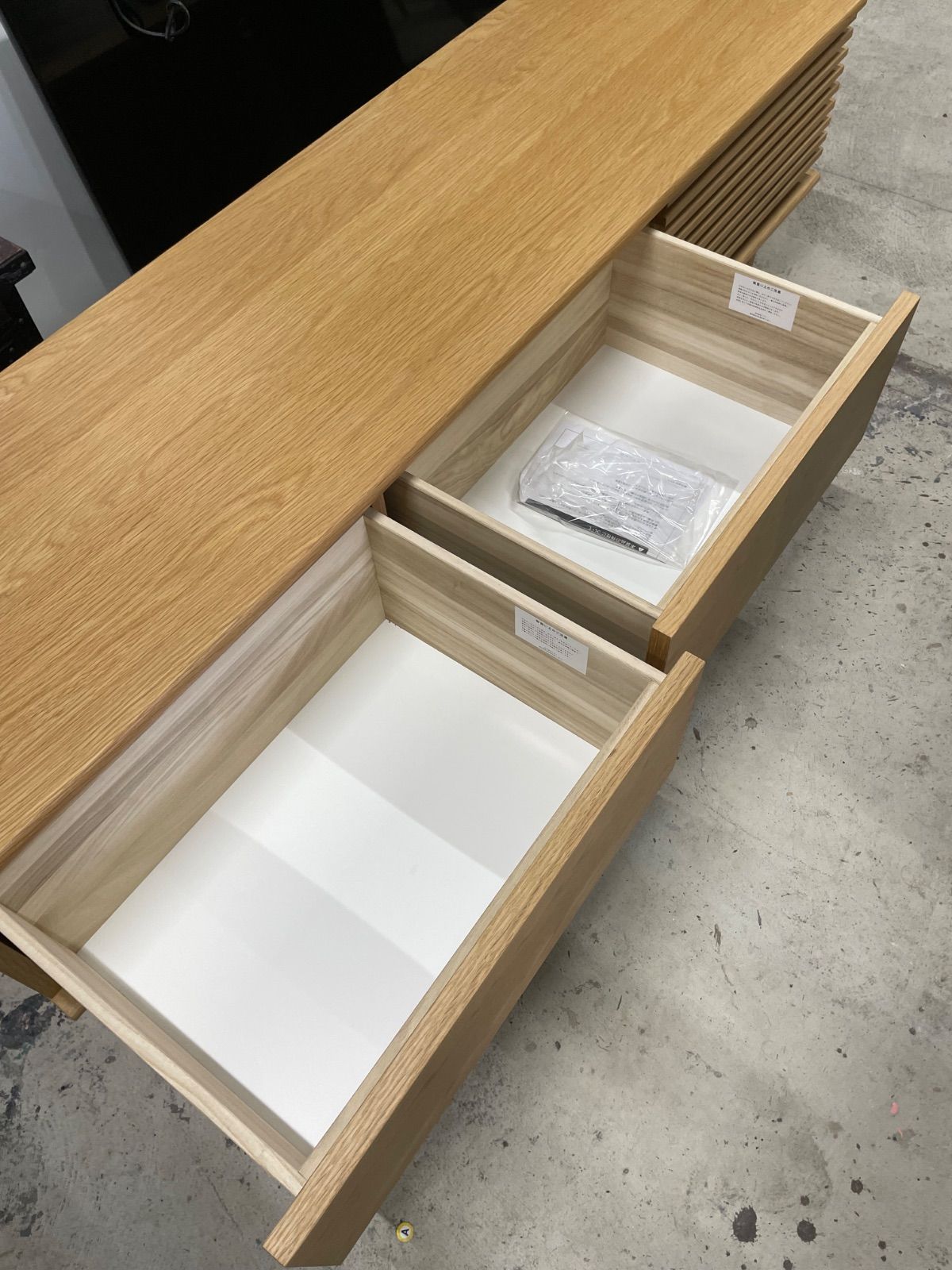 unico ソルク　TVボード W1600 unico】SOLK（ソルク）テレビボードW1600【ウニコ】 - メルカリ