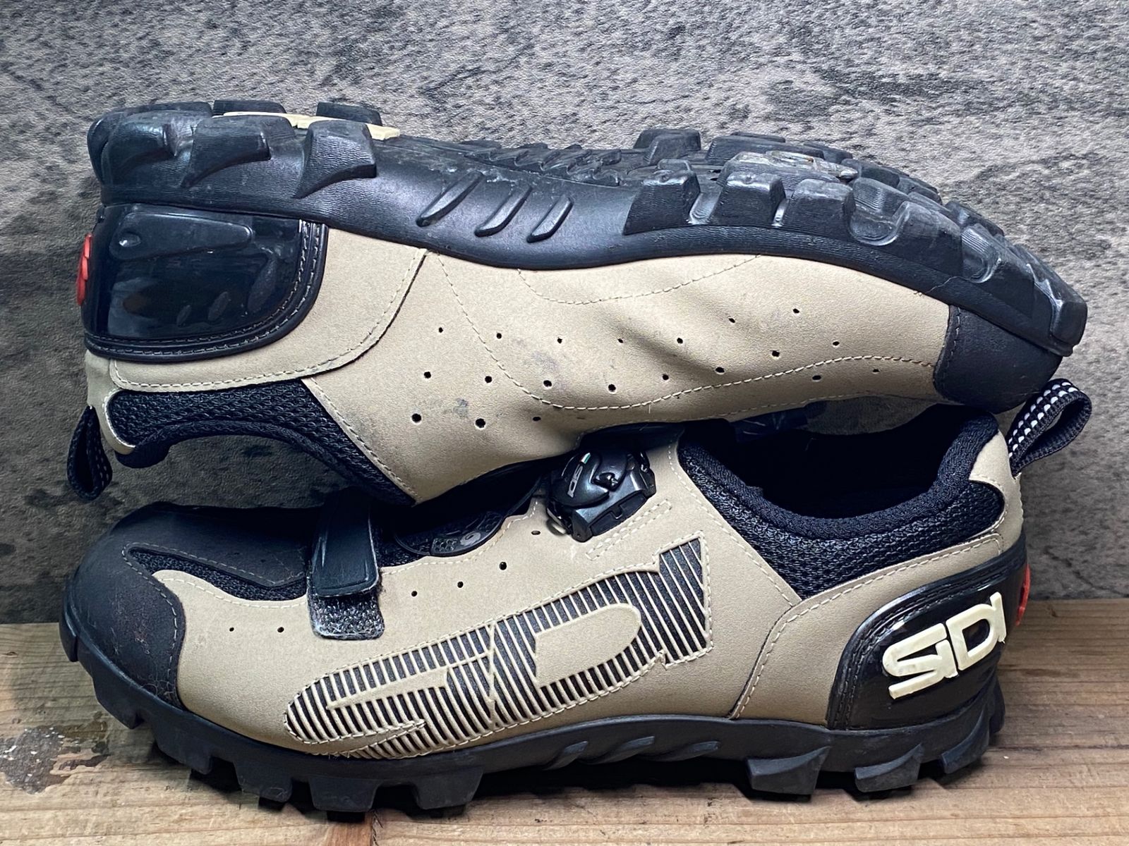 シディ SIDI