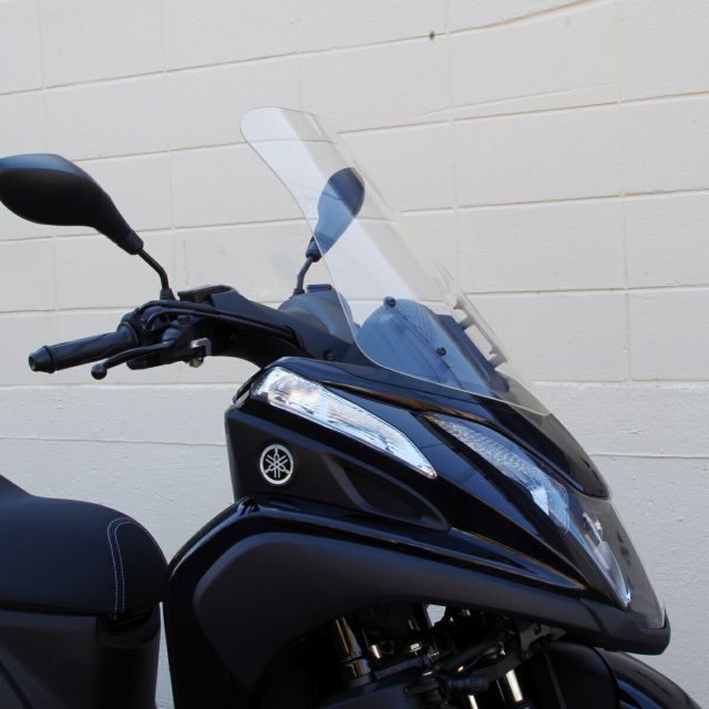 セットでお得！日本製 トリシティ 125 155 専用 新型 適合 SE82J SEC1J