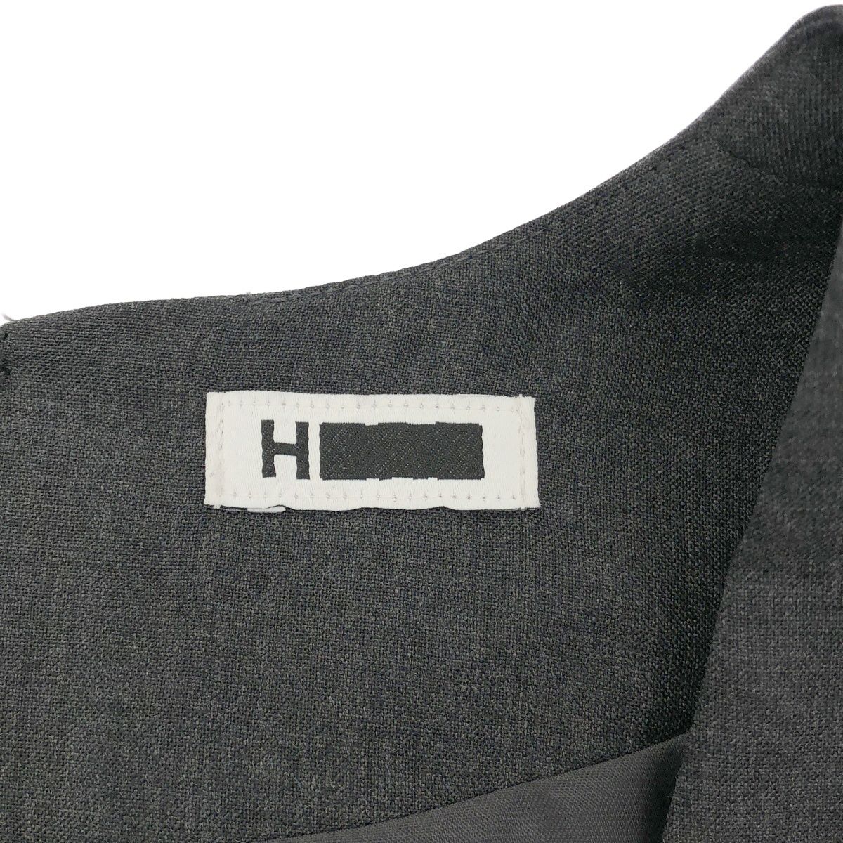 H BEAUTY & YOUTH エイチビューティーアンドユース Vネック