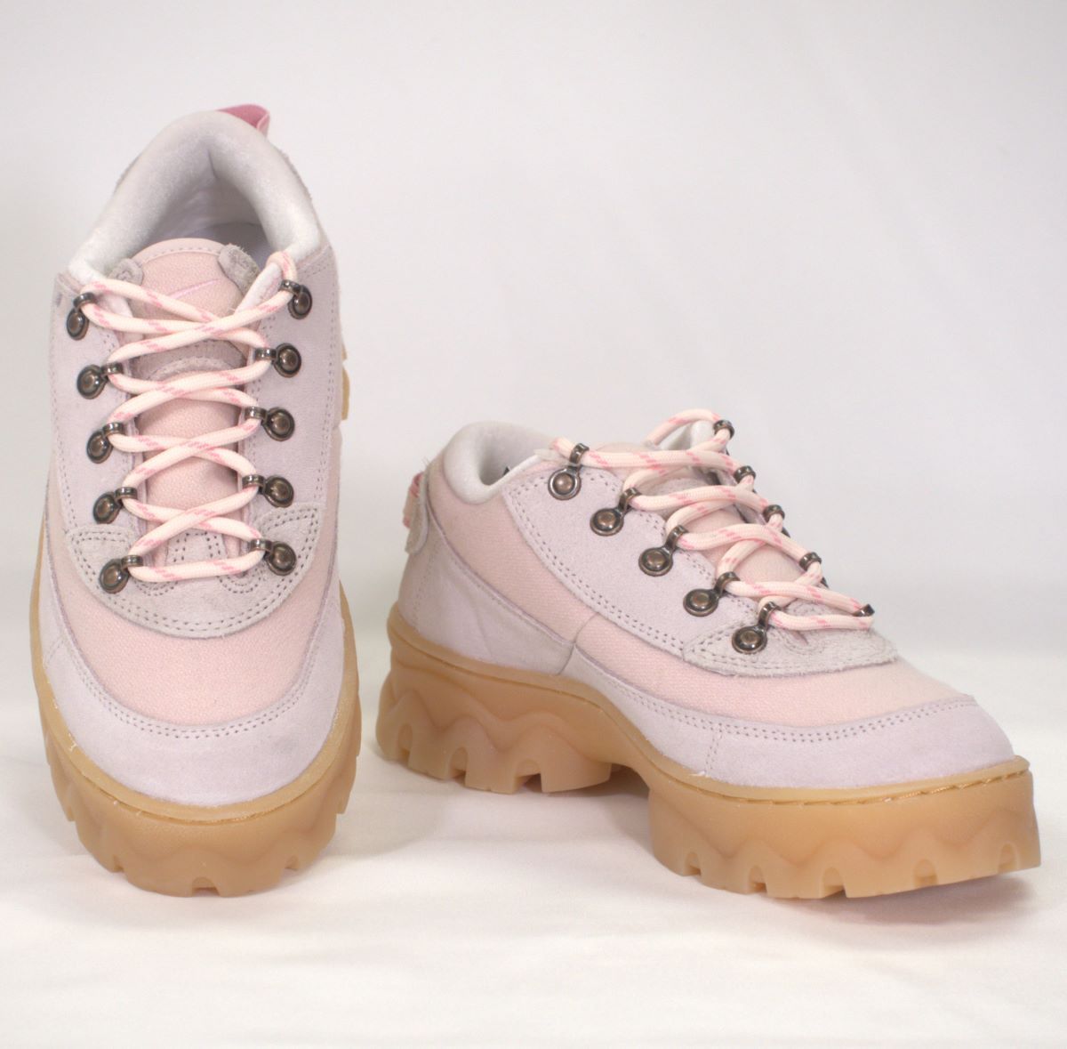 新品・未使用 ☆ NIKE】女性用☆ナイキウィメンズシューズ / ラハール 