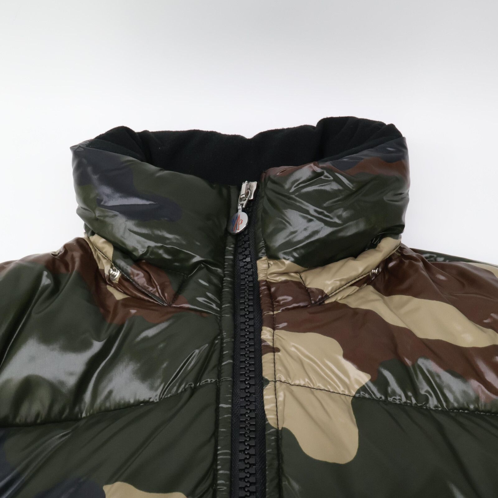 ［極美品］モンクレール　ダウンジャケット　ヒマラヤ　カモフラ 6889900000007694-1w.jpg