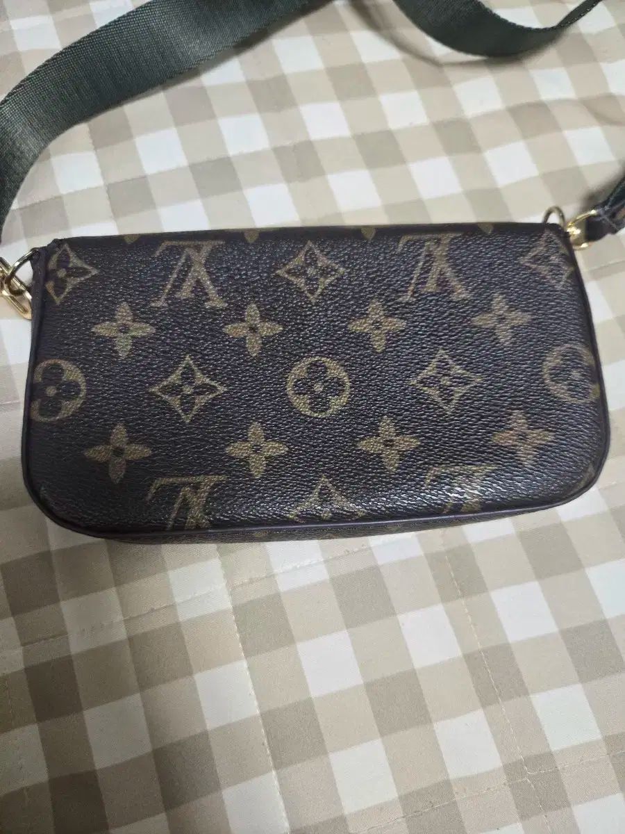 Louis Vuitton(ルイヴィトン) モノグラム ポケット