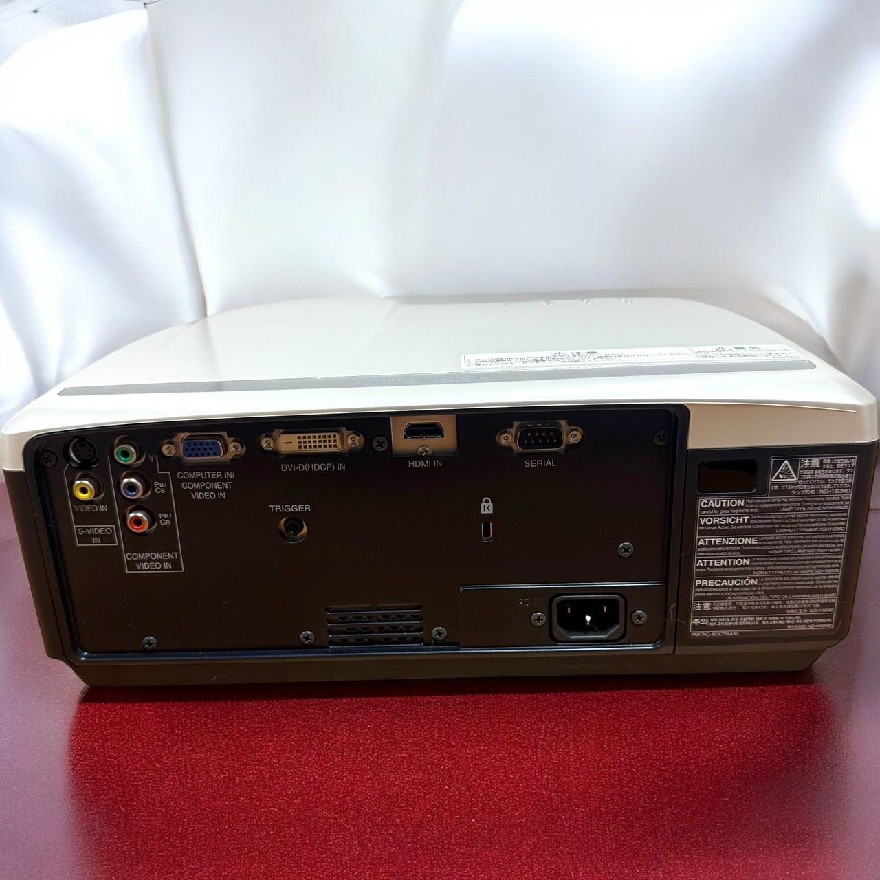 フルHDパネル 定価248000円