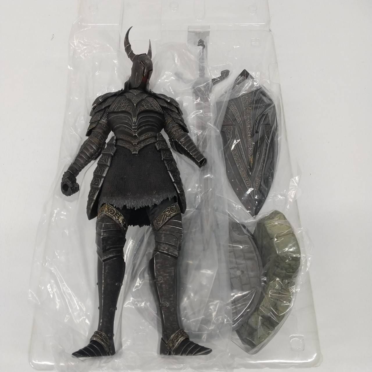 ダークソウル 黒騎士 1/6 スケール スタチュー フィギュア