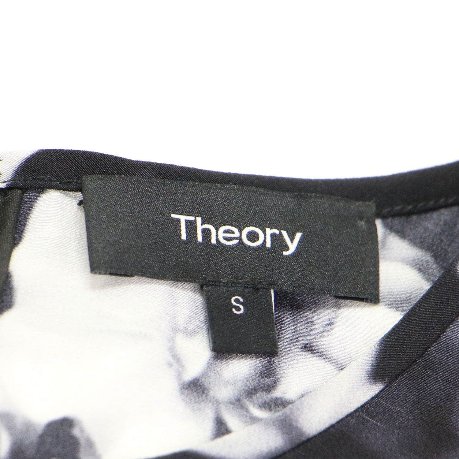 Theory セオリー ブラウス ブラック 黒 サイズ:S(9号) / 花柄 プリント 