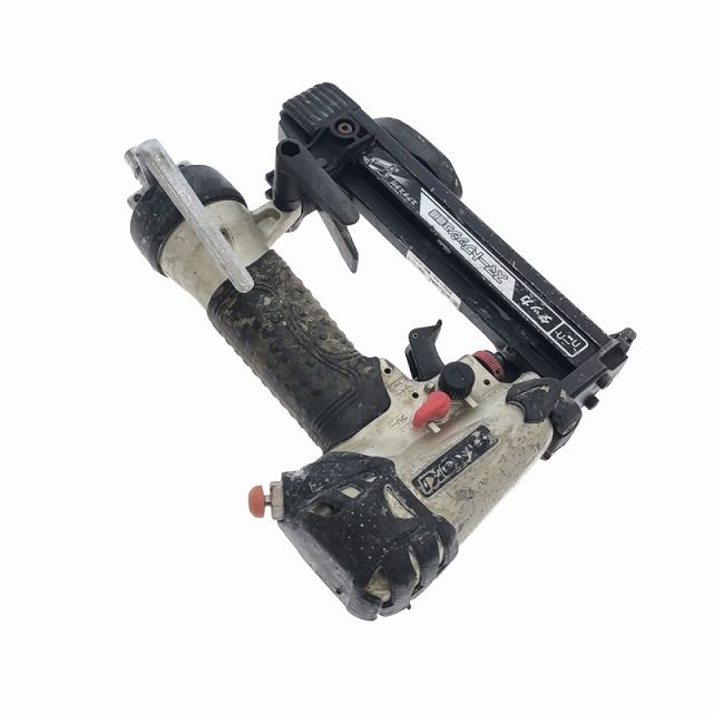 マキタエアタッカAT1025A10mm動作済み漏れなし24-137 マキタエアタッカAT1025A10mm動作済み漏れなし24-137
