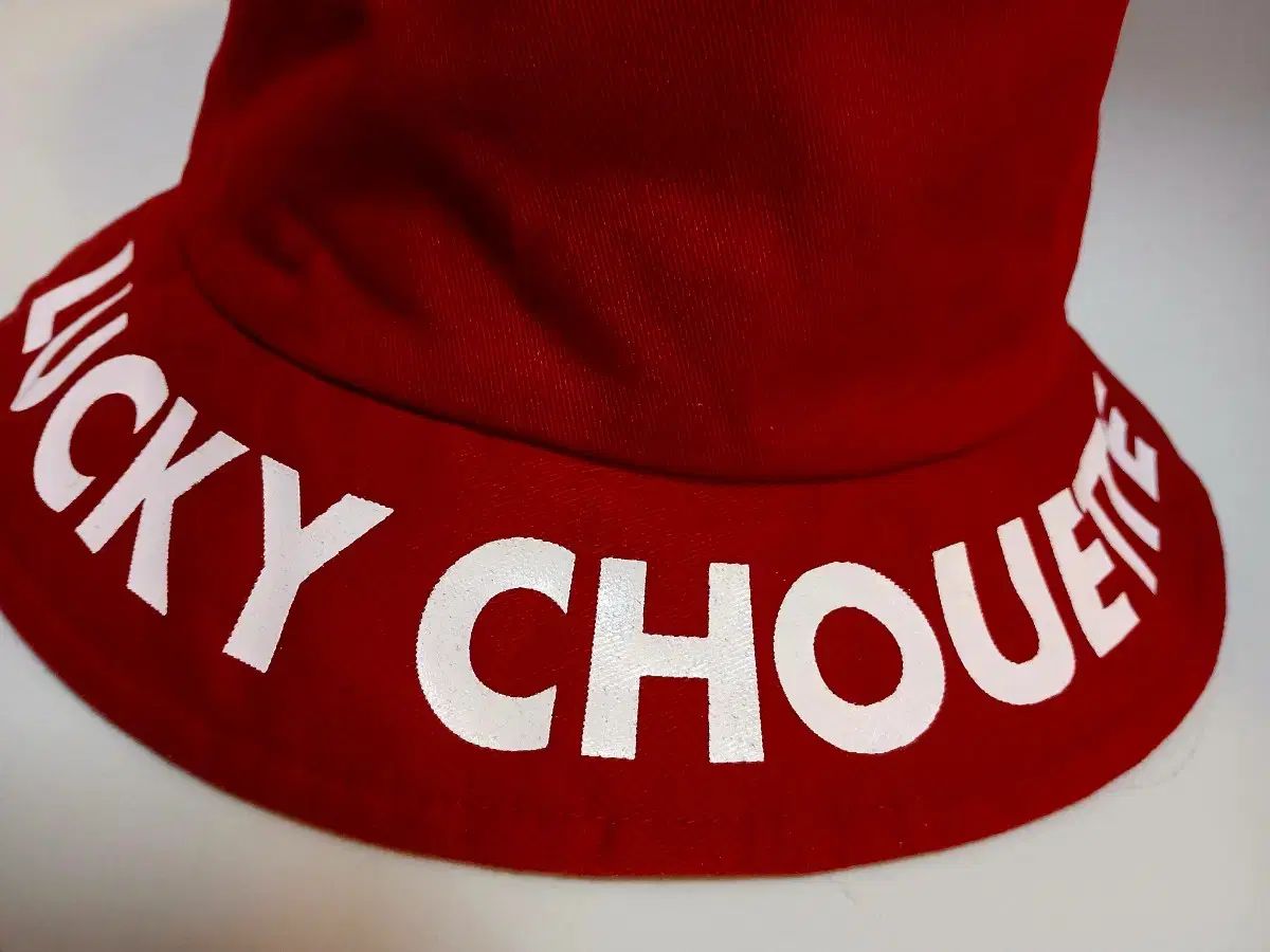 LUCKY CHOUETTE
