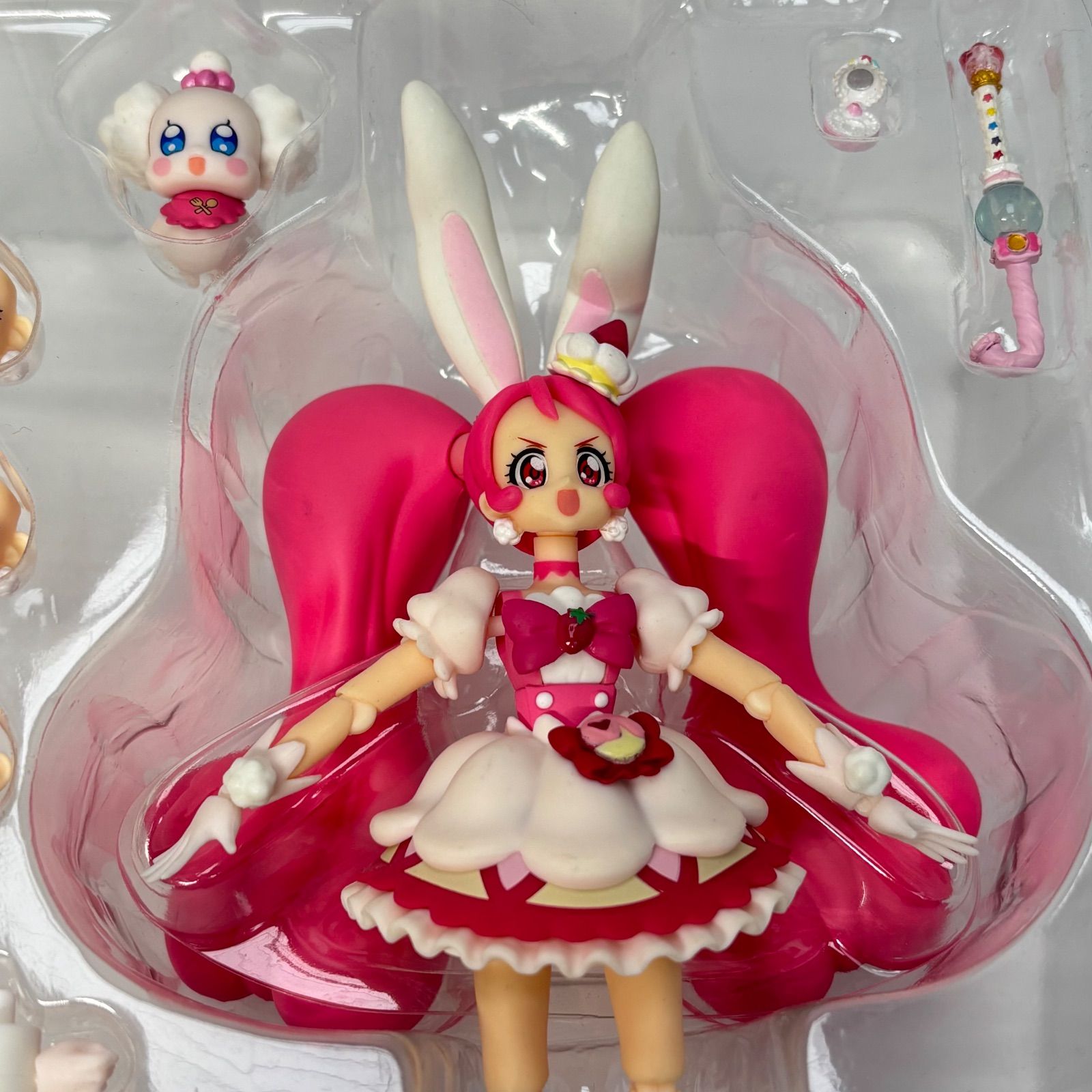 S.H.フィギュアーツ キュアホイップ 『キラキラ☆プリキュアアラモード』(魂ウェブ商店限定) z2zed1b Amazon.co.jp: BANDAI S.H.フィギュアーツ キュアホイップ