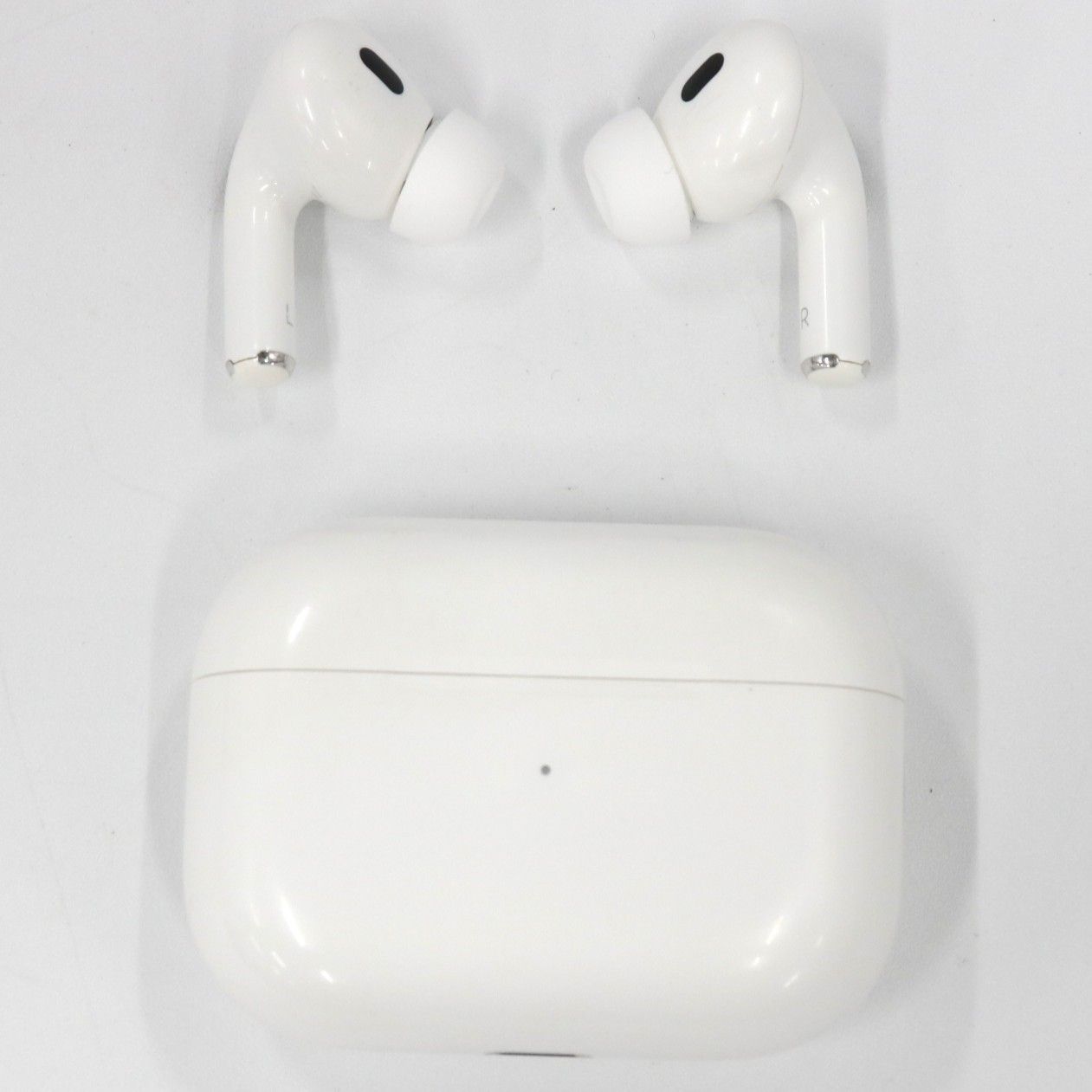 中古 Apple AirPods Pro 第2世代 MTJV3J/A（USB-C）ワイヤレス