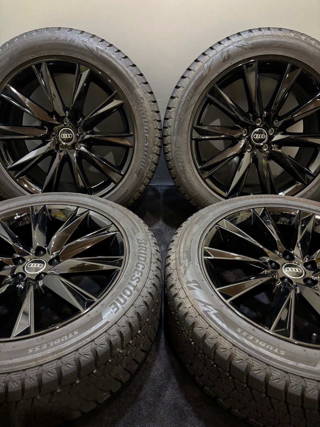255|50R20 BRIDGESTONE|DM-V3 23年製 アウディ Q8 e-tron 純正 20インチ 9J 38 112 5H スタッドレス 4本 Q7 1-J586