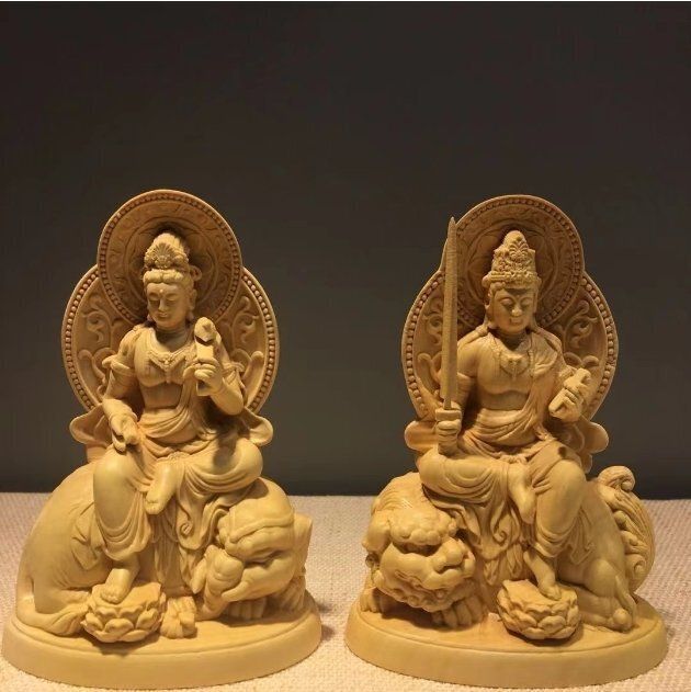 古い仏像彫刻　仏教美術　菩薩像　時代　置物〈検 花梨　唐木　黄楊　中国美術 文殊菩薩 普賢菩薩 木彫り 仏像 文殊菩薩像 普賢菩薩像 座像