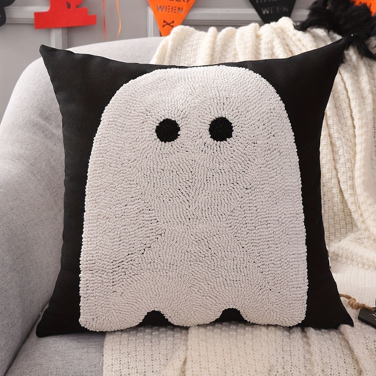クッション ハロウィンクッションカバー ハロウィン 枕カバー ゴースト かわいい不気味な枕カバー クッションケース 自宅 ソファ 寝室 リビングルーム ゴーストピローカバー 45cm x 45cm 手洗