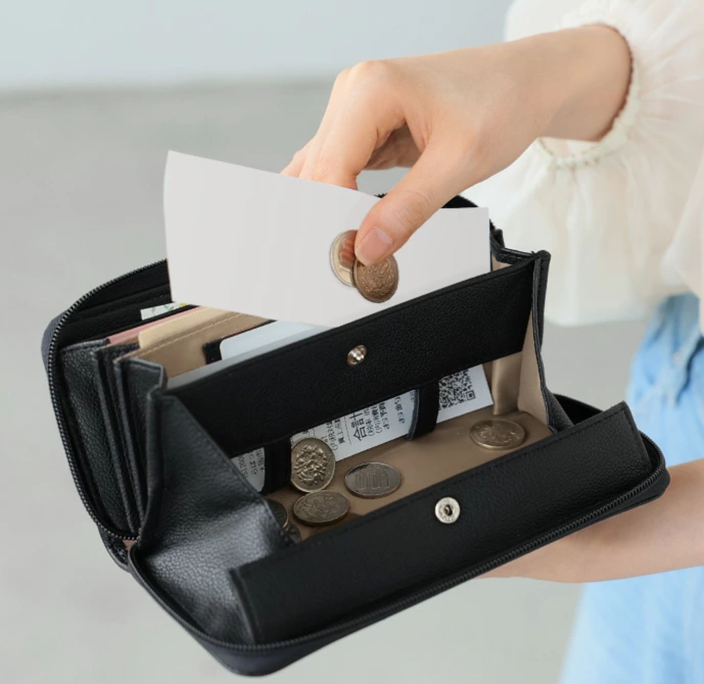 ブラック 一緒に入れるだけで簡単に整理整頓。レシート仕分けコインスルーミニスター長財布/長財布 財布 コインスルー レディース ウォレット 大容量  多収納 カード入れ 仕分け レシート ギフト プレゼント メール便 - メルカリ