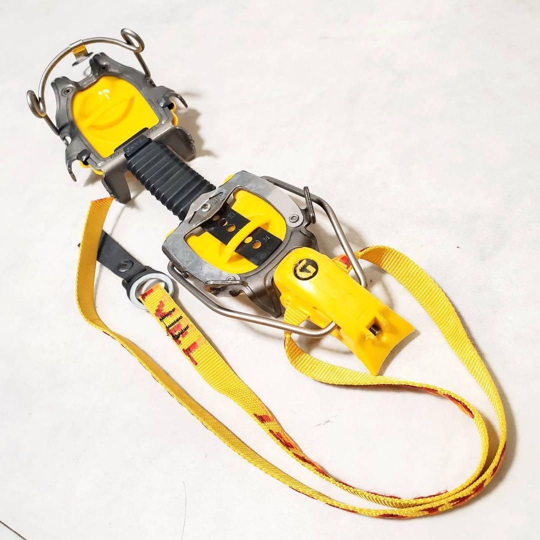 12本爪アイゼン