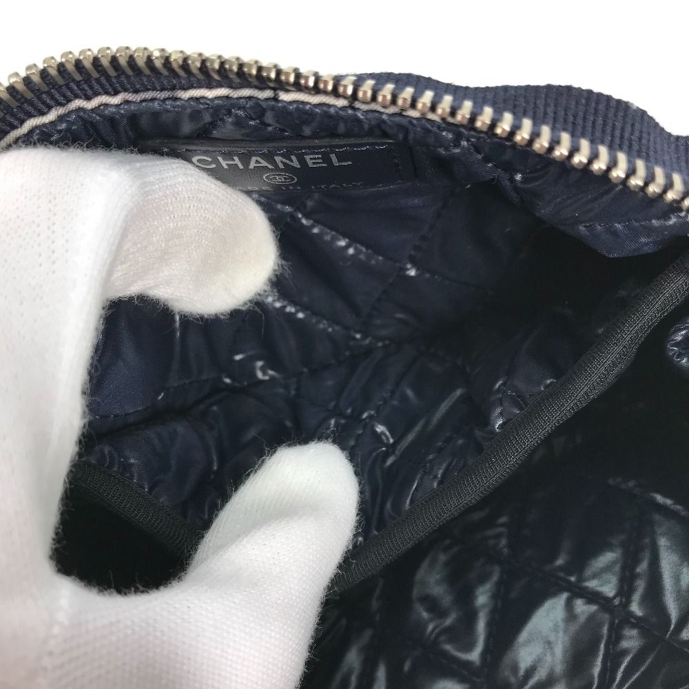 CHANEL シャネル ポーチ キャット 猫 ナイロン - メルカリ