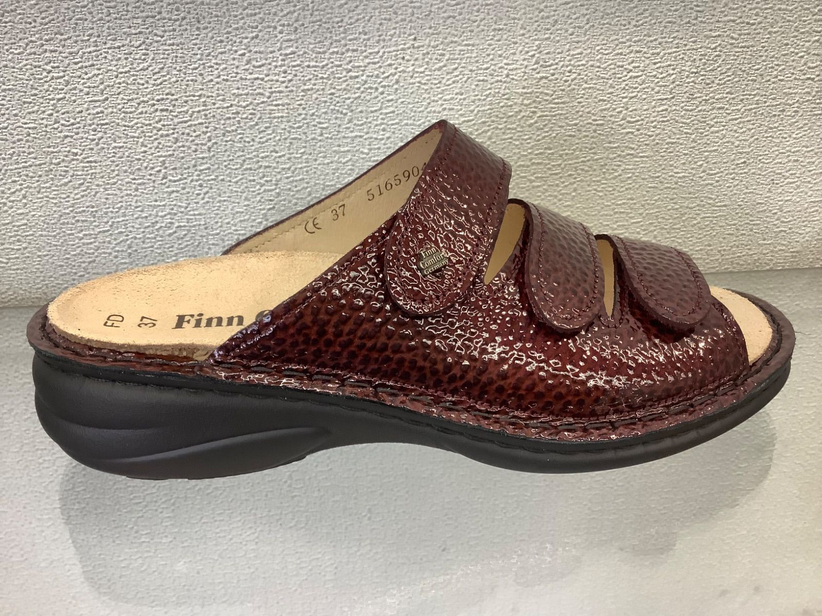 レディースコンフォートサンダルフィンコンフォート2501ピサワインエナメル37