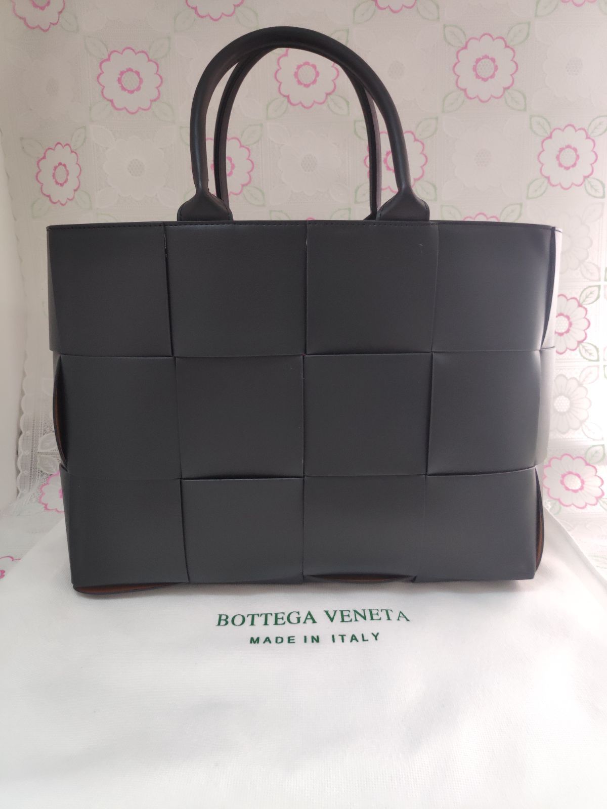 BOTTEGA VENETA ボッテガベネタ トートバッグ 黒 4500824S0037 三越伊勢丹 | Bottega Veneta/ボッテガ・ヴェネタ_Men通販