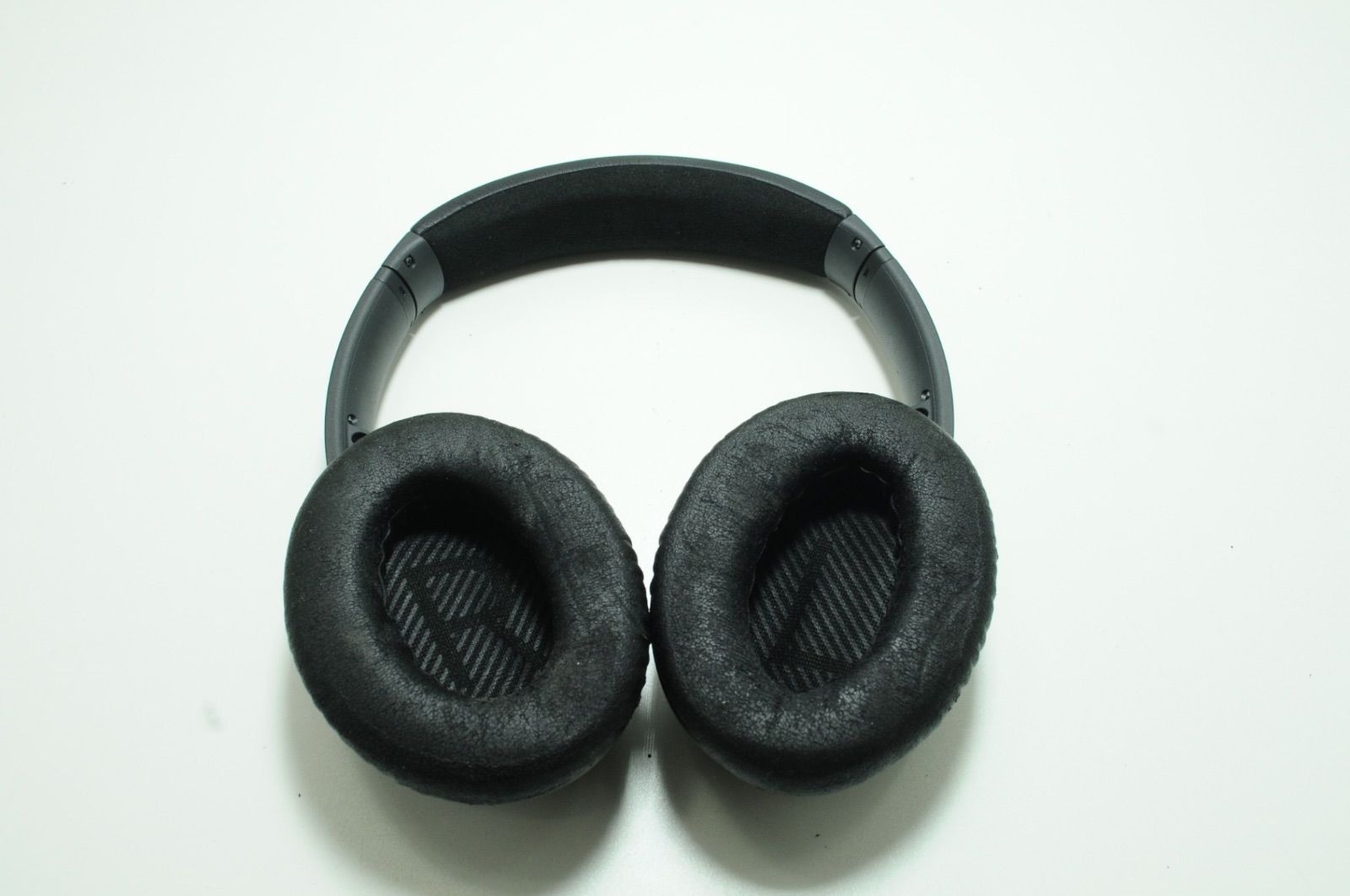 ワイヤレスヘッドフォン QuietComfort