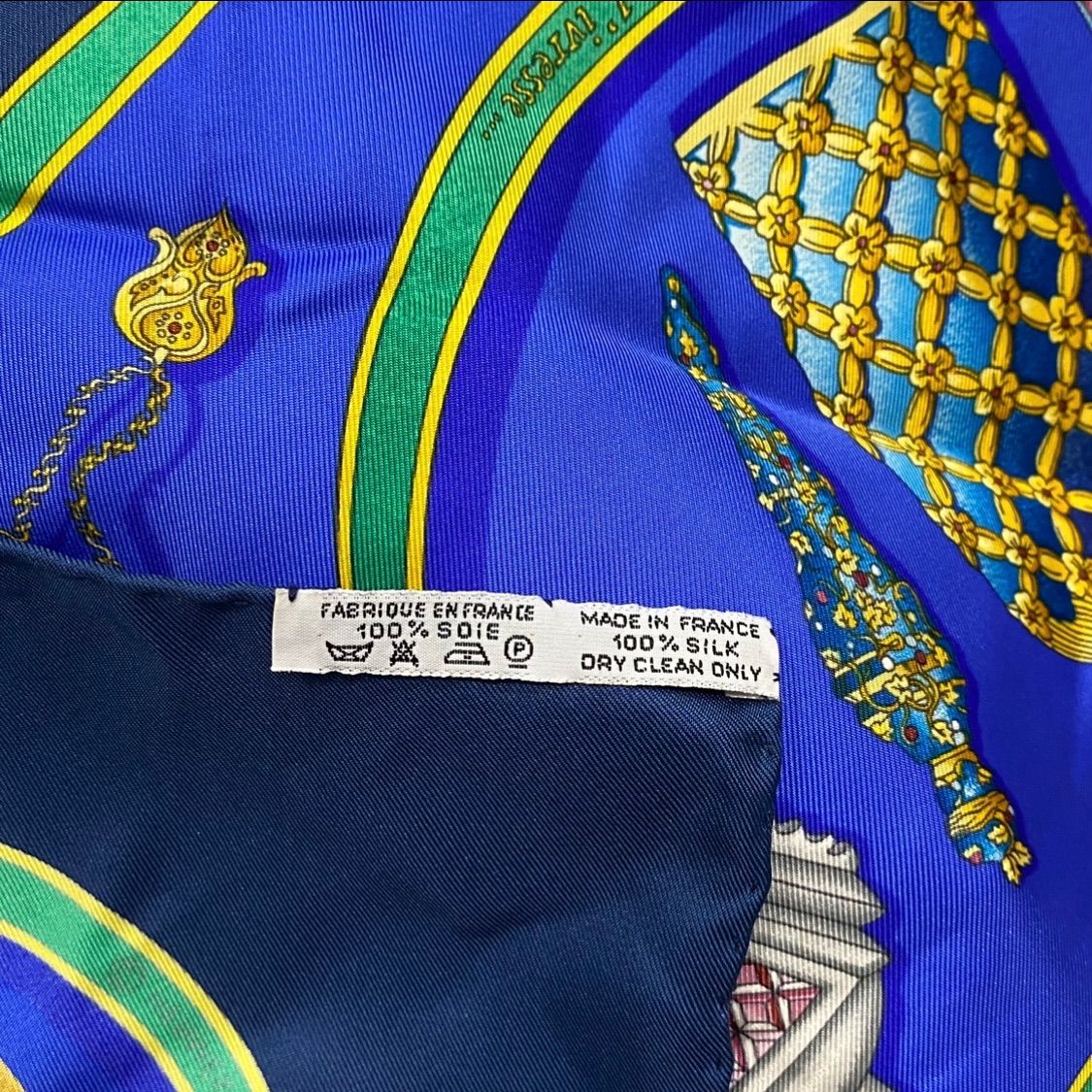 エルメス カレ90 Qu importe le flacon シルクスカーフ 香水瓶 HERMES AC0067