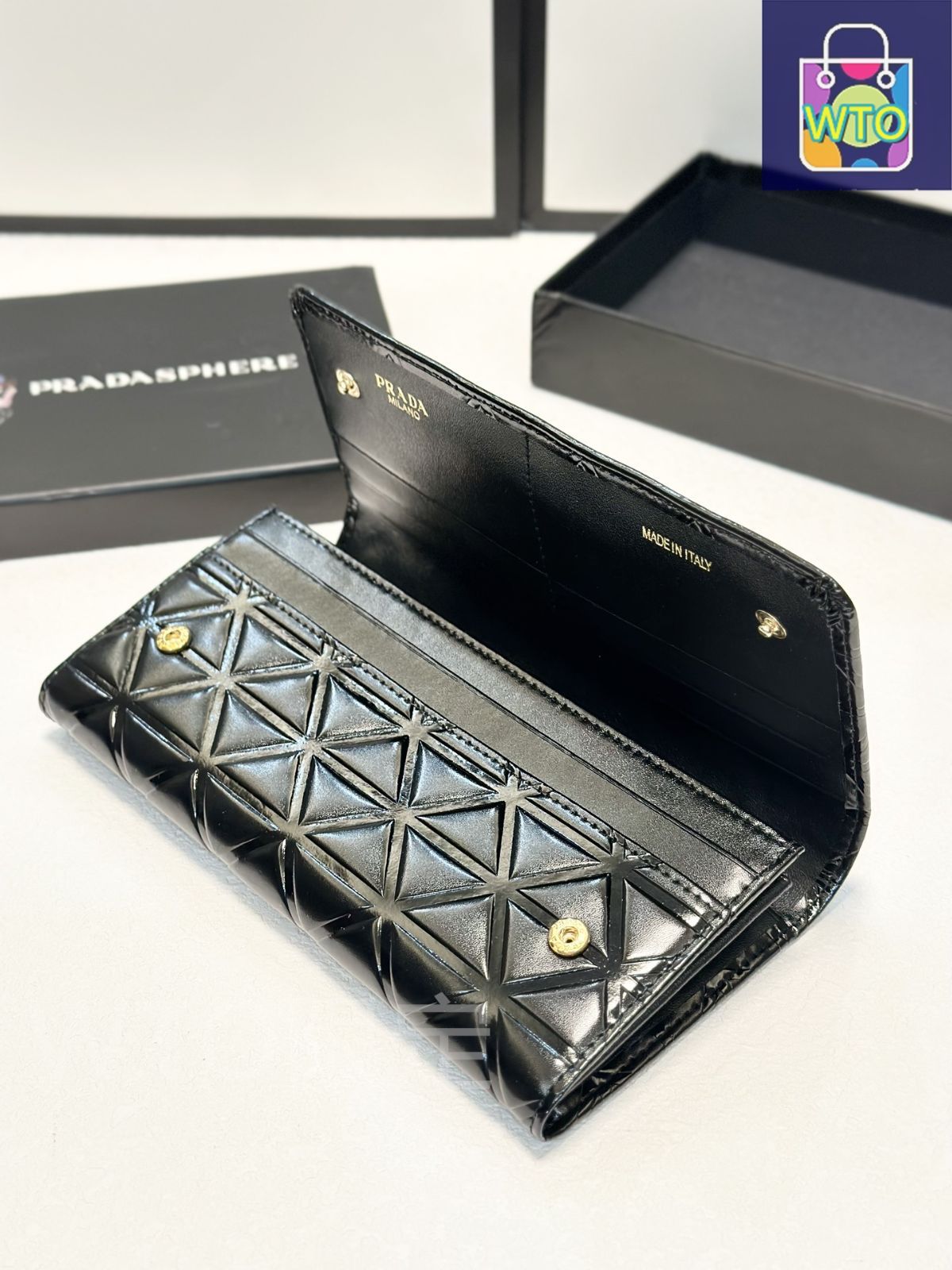 今日特価】PRADA プラダ ブラック ツーフォール ウォレット 送料