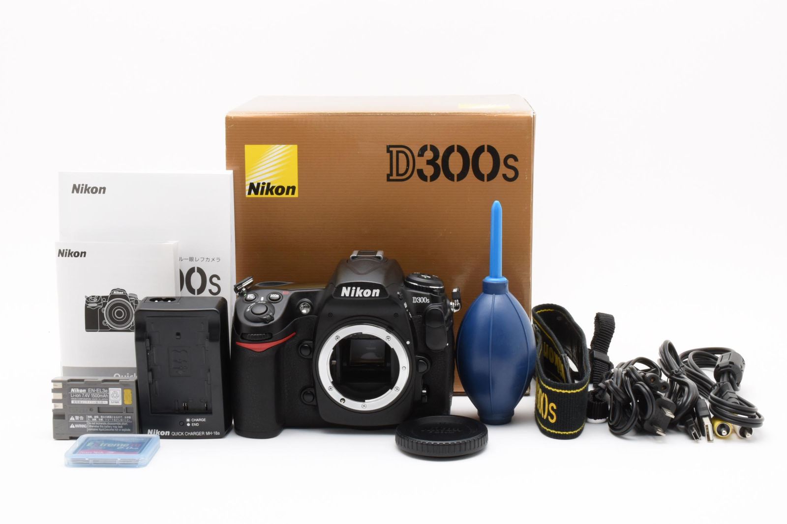 使用率17％ Nikon D300S 本箱 美品 #8657 - メルカリ
