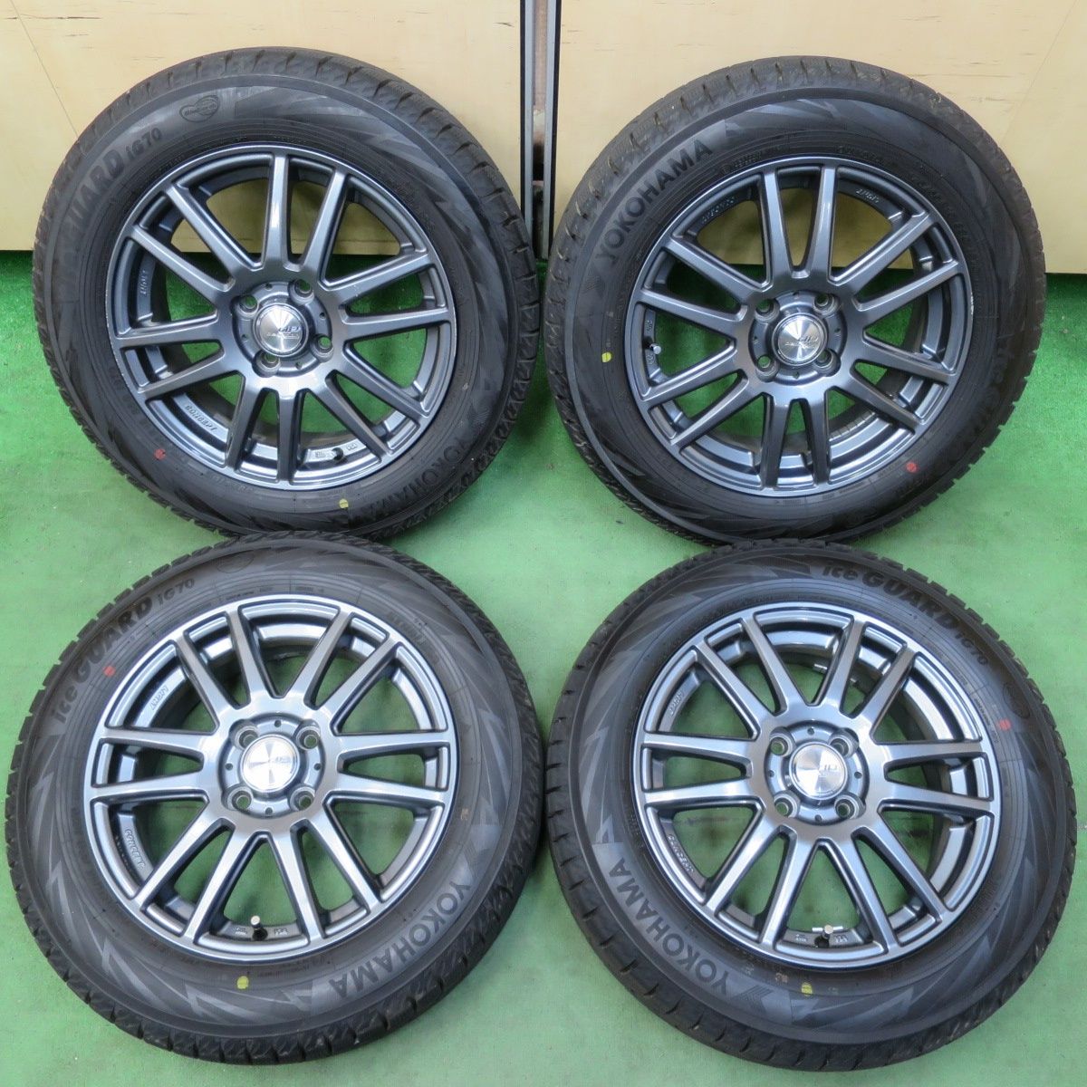 バリ溝！22年！キレイ！9.5分以上☆スタッドレス 175/65R15 ヨコハマ 