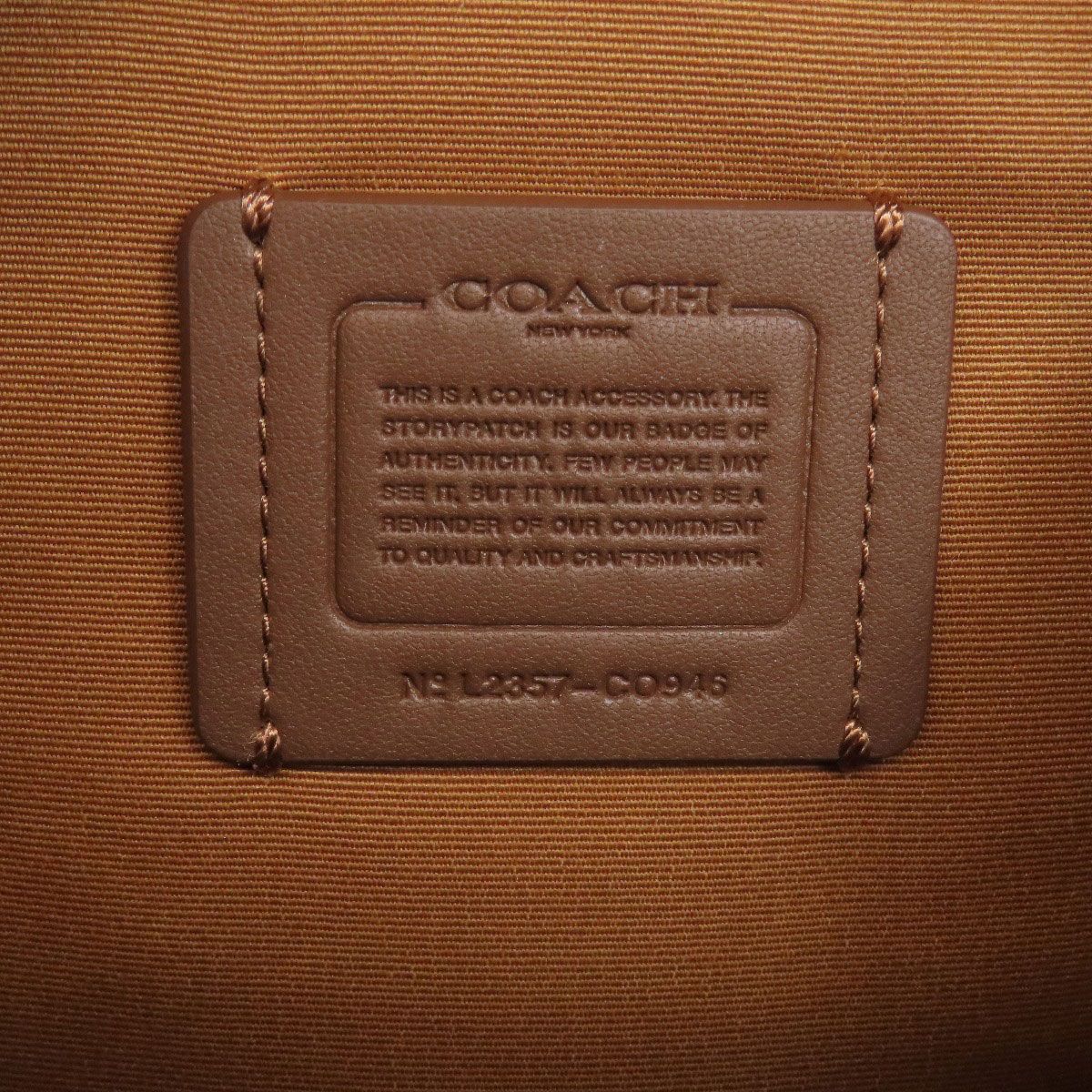 COACH コーチ CO946 スタントン クロスボディ・シグネチャー