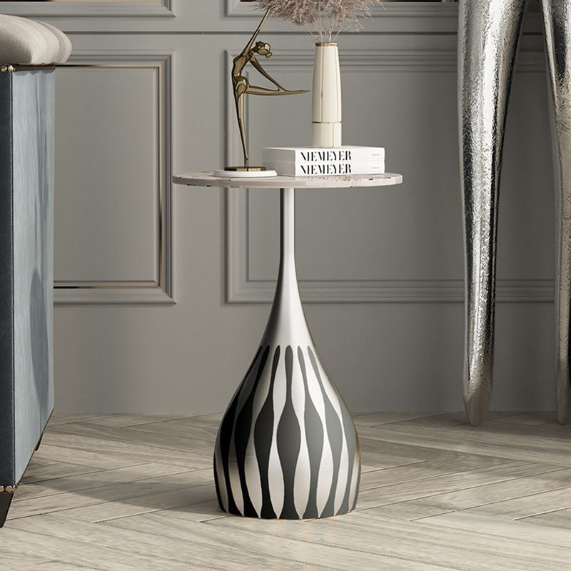 カリモク家具 ナイトテーブル AU8450MK オーク材 コンセント付き 4 机