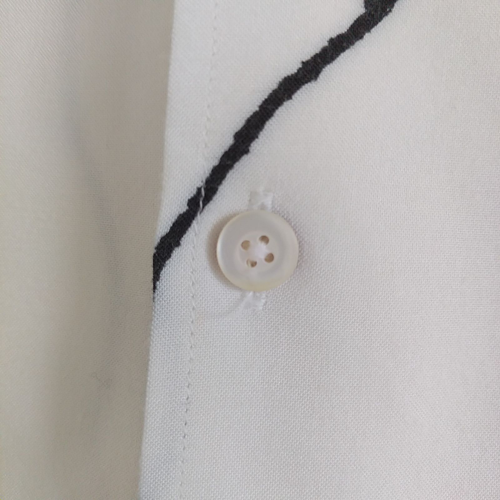 WRYHT／BAND COLLER LONG SHIRTS／ライト／ドローイング／アニマル柄  