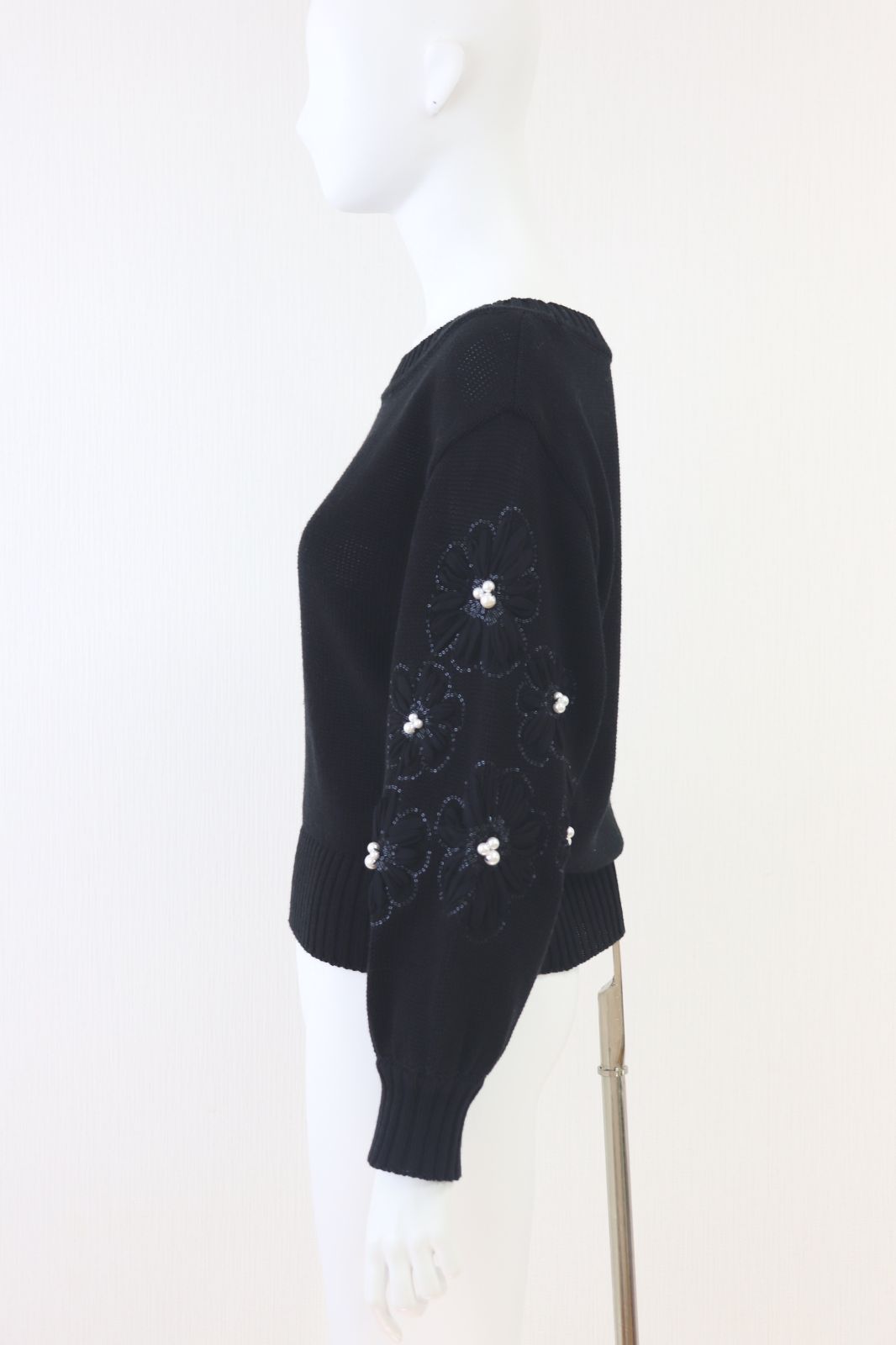 まる　ルネ　Rene フラワー刺繍　レース袖　トップス　38 ブラック Rene☆ルネ フラワー刺繍袖ニットトップス 6022290 黒/ブラック - メルカリ