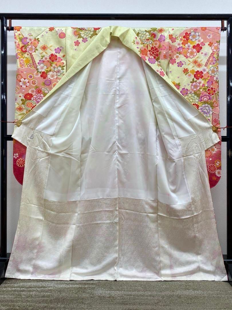 振袖 豪華 刺繍 金彩 紋意匠 身丈 163cm 撥水加工済 MO2922 - メルカリ