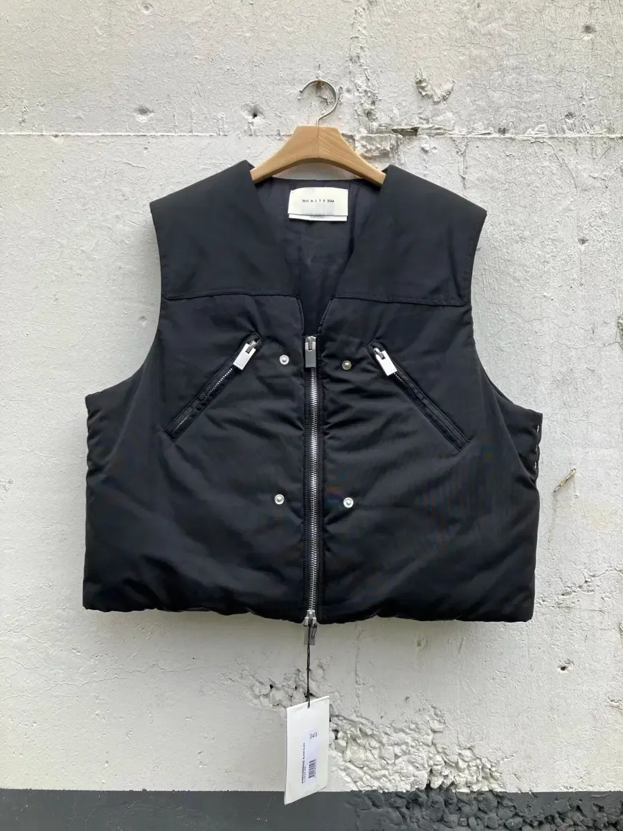 ALYX アリクス NYLON ZIP VEST ジップベスト 2025年最新】アリクス ベストの人気アイテム - メルカリ