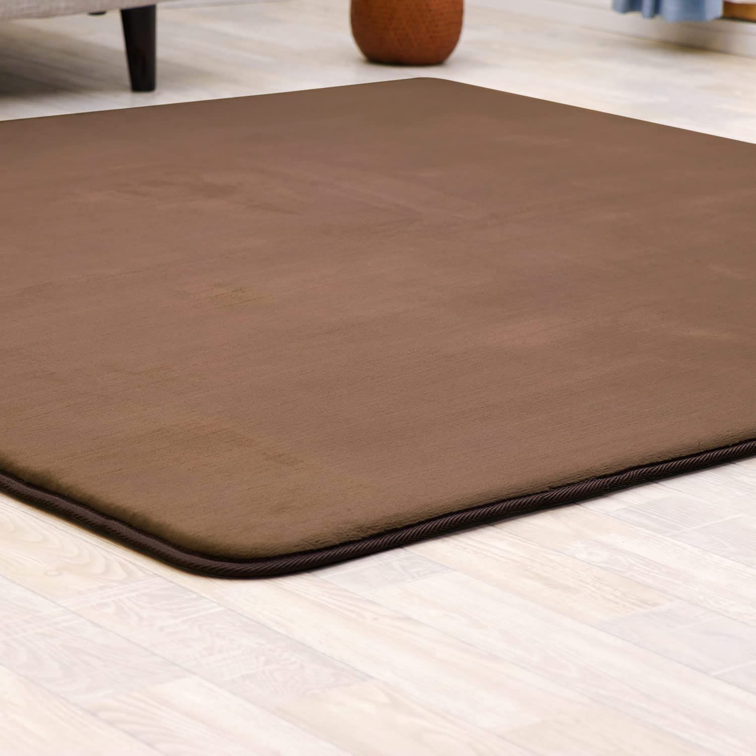 フリーリー ラグ カーペット 高反発ラグ 厚25mm 200×200cm 抗菌 防ダニ加工 厚手 ラグマット オールシーズン 滑り止め付 マイクロファイバー サイズ M無地 ブラウン