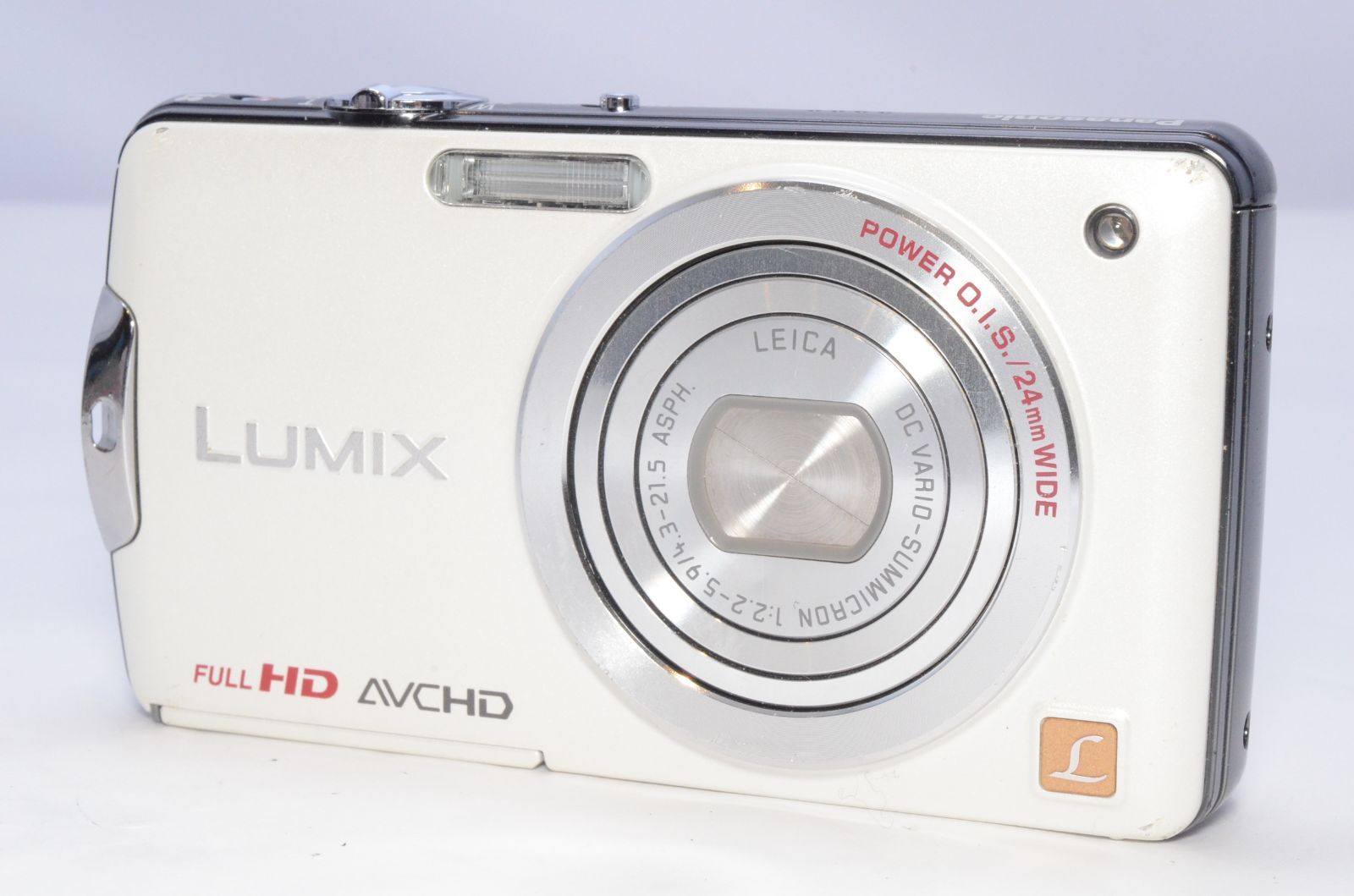 パナソニック Panasonic LUMIX FX700 シェルホワイト - メルカリ