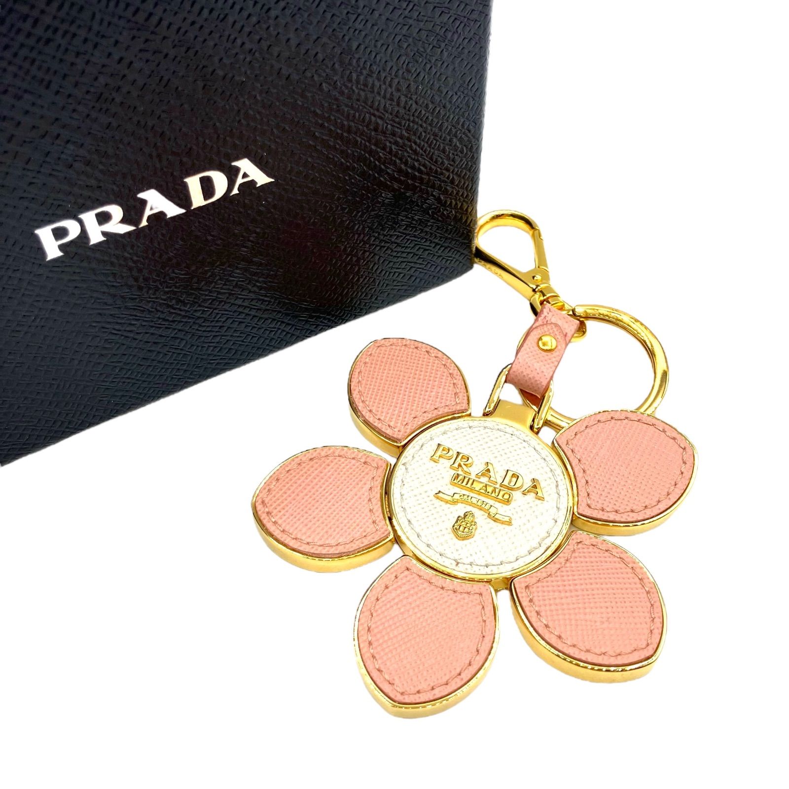 鑑定済み】正規品 プラダ PRADA キーリング キーホルダー