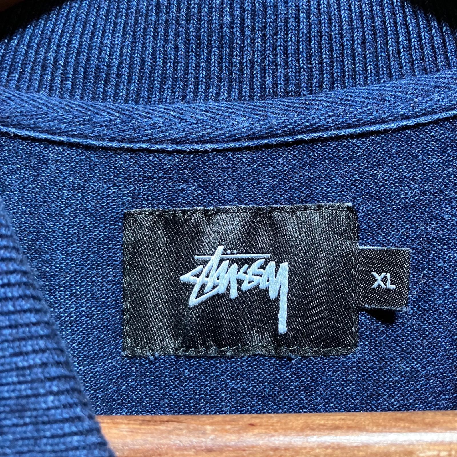 ステューシー　刺繍ロゴ　ポロシャツ STUSSYステューシー半袖ポロシャツ黒Lロゴ刺繍カラフル00s