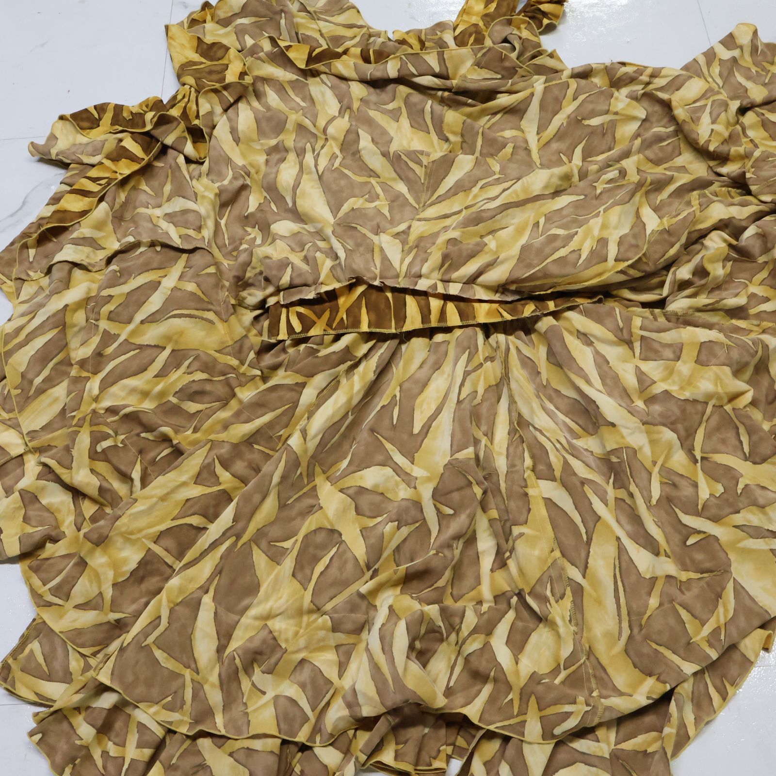 【美品 フラメンコ衣装】イエロー ワンピース ドレス ボランテ フリル ドット 美品 フラメンコ衣装】イエロー ワンピース ドレス ボランテ