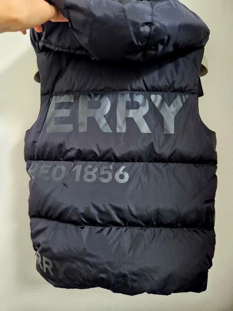 BURBERRY バーバリー ジュニア ダウン ベスト 12y