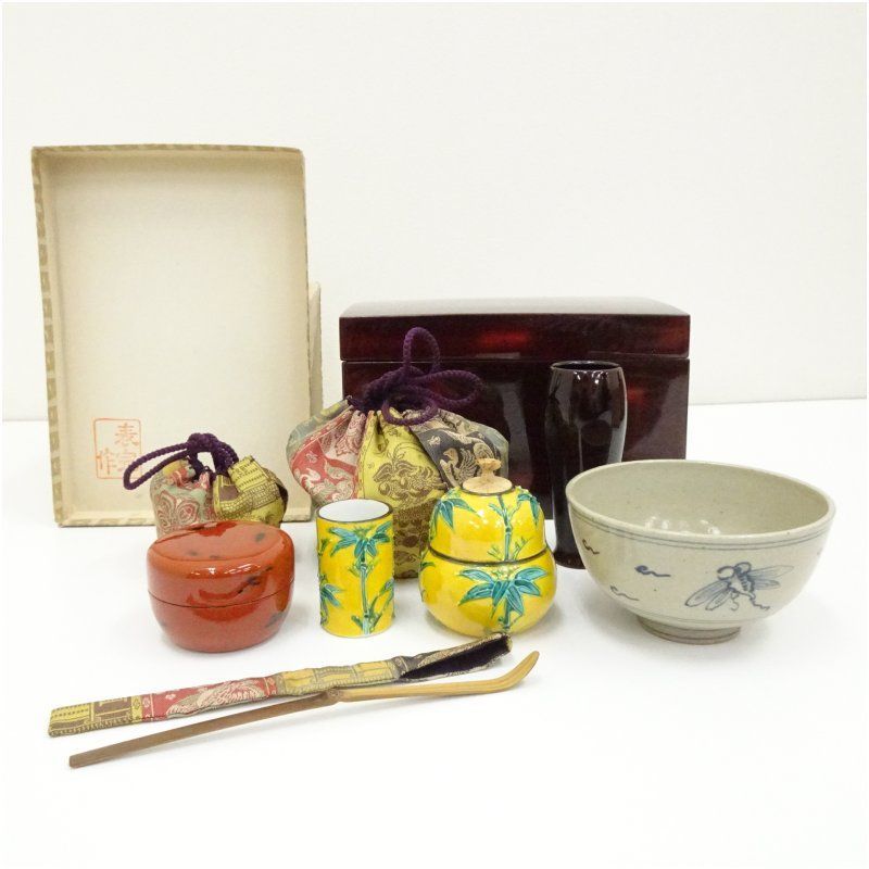 【茶道具】川瀬表完造　真塗薄板三枚組（共箱） Amazon.co.jp: 茶道具 塗師 川瀬表完作 蒔絵 雁 大棗 共布共箱