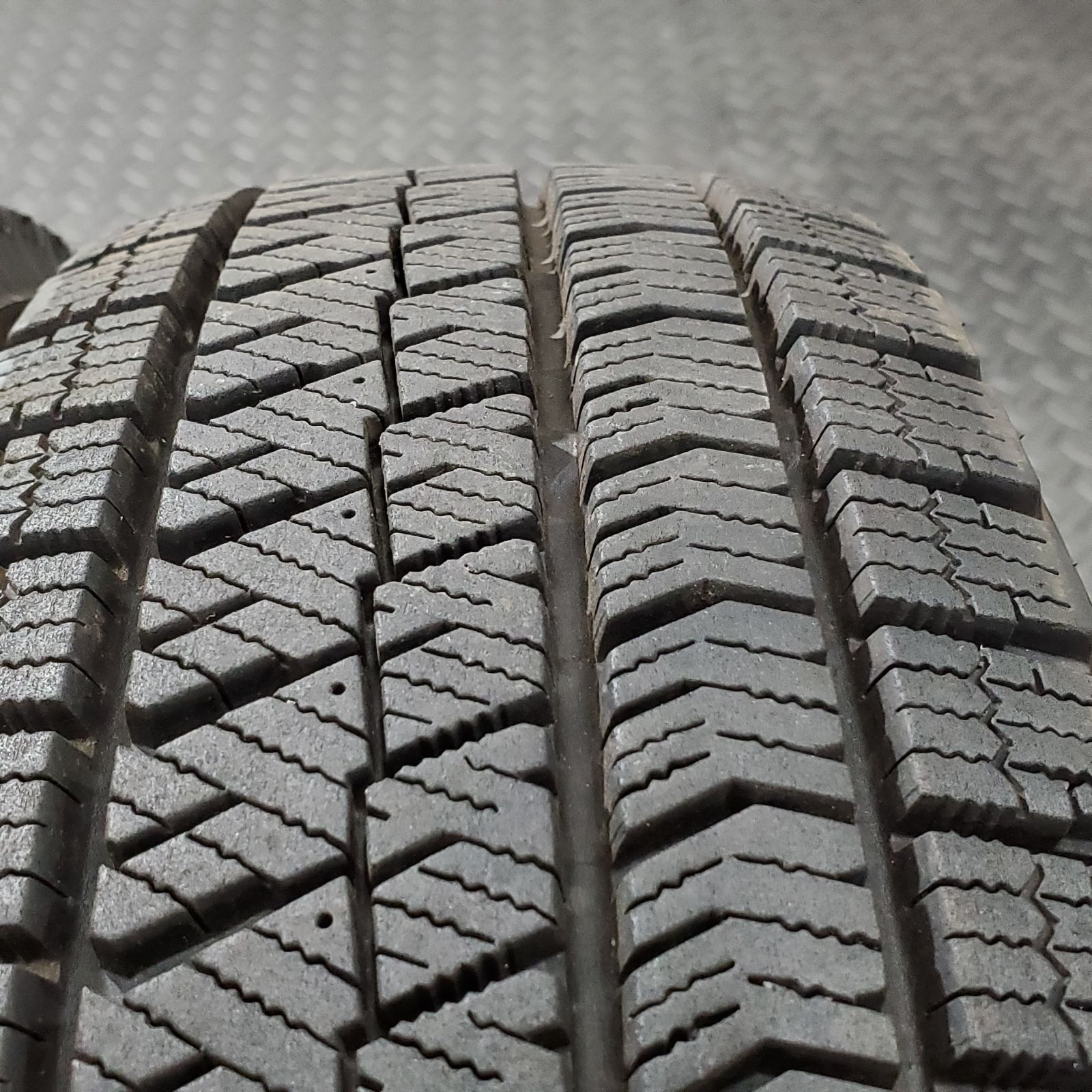 65R13 ブリヂストン