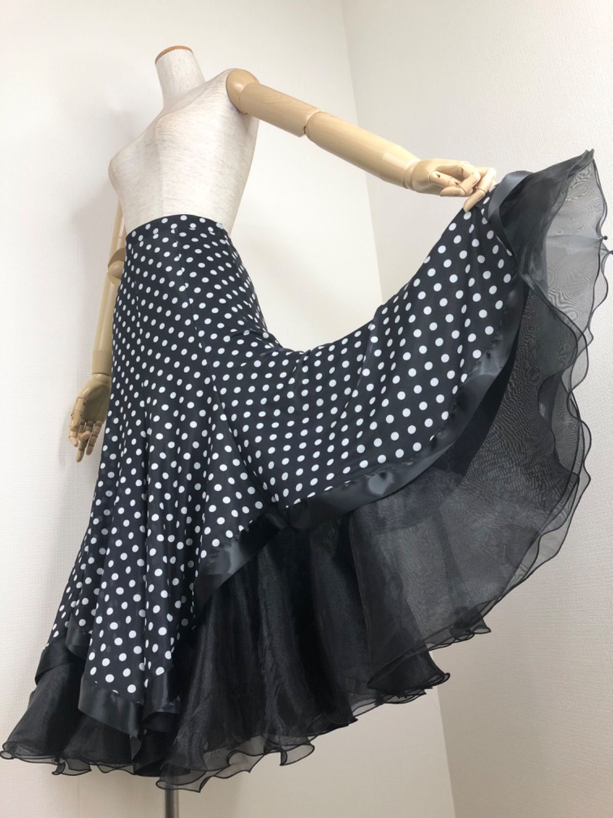 No.4215 チャコット L 黒 3段フリル スカート★社交ダンス 社交ダンス 衣装 スカート チャコット Chacott 黒 M レッスン