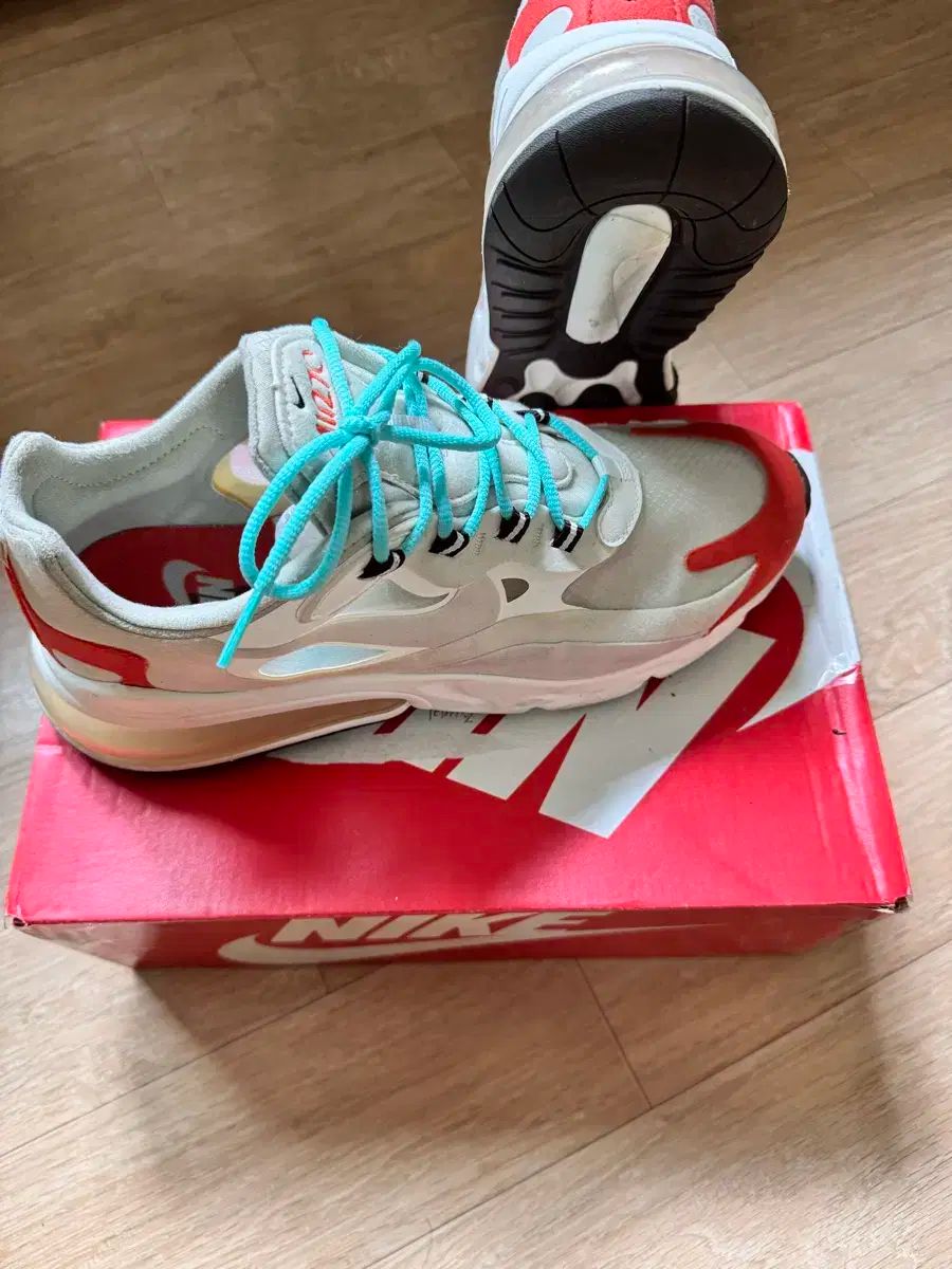 ナイキ エアマックス 270 リアクト 255