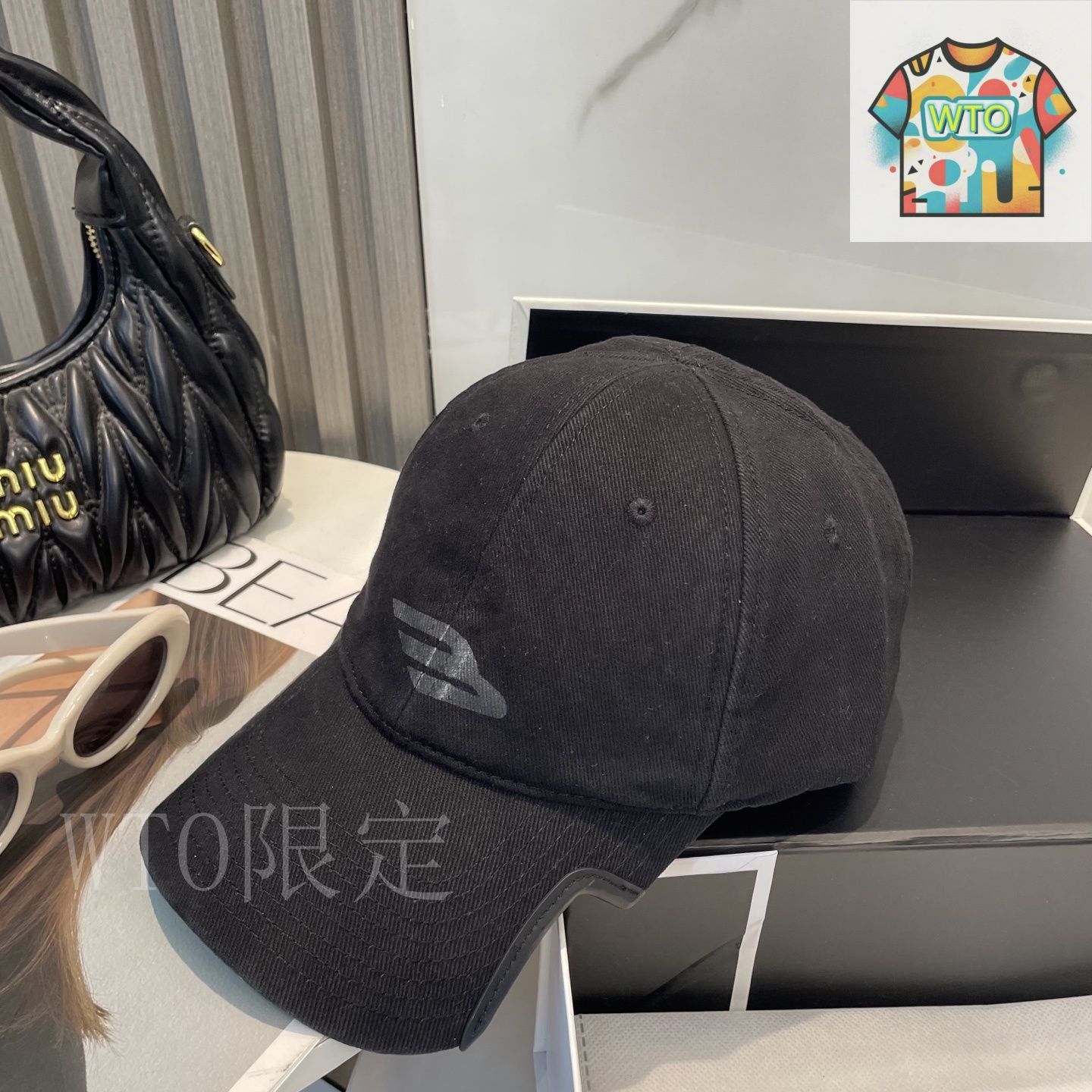 バレンシアガ ARCHETYPE SINCE FALL WINTER 17 ロゴ刺繍 ベースボール