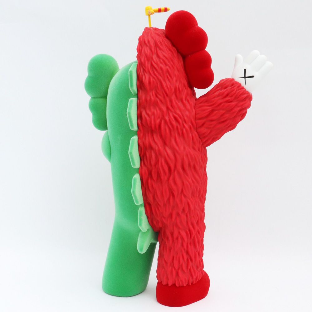 KAWS KACHAMUKKU フィギュア ガチャピン ムック - メルカリ