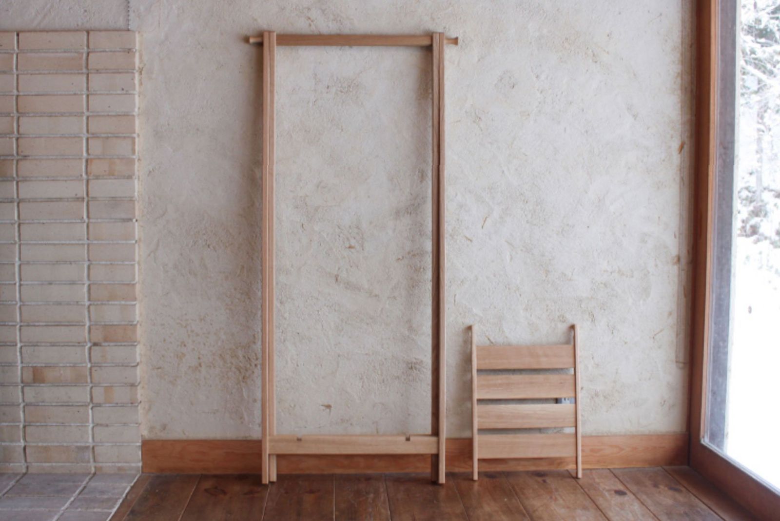 新着商品 オークヴィレッジ 国産無垢の木のハンガーラック ブラウン 幅70×奥行54.5×高さ147.8cm 52080-11 NEXPOTALLINN_EU