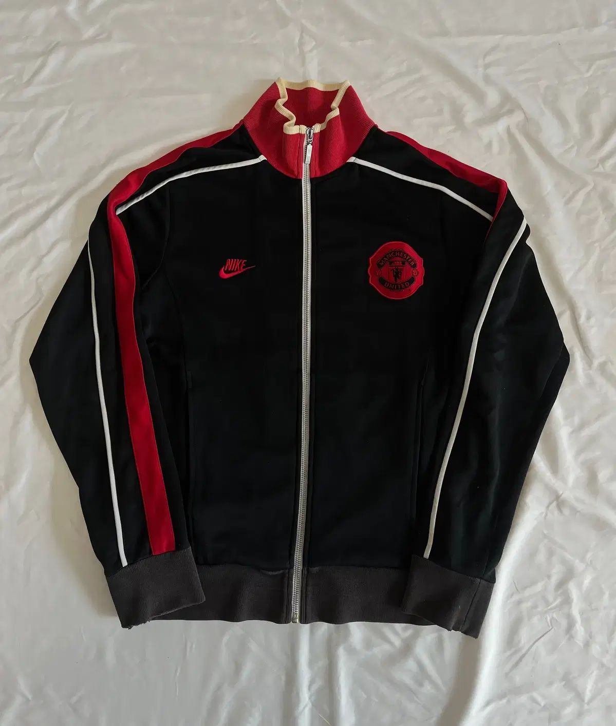【雷市場（ポンジャン）商品韓国直送】 Nike(ナイキ） マンチェスター ユナイテッド トラックトップス ジャージ