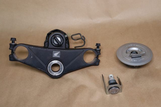 ホンダ CBR250R（ABS付き） MC41 キーセット　メイン/タンク/シートキー H359-7