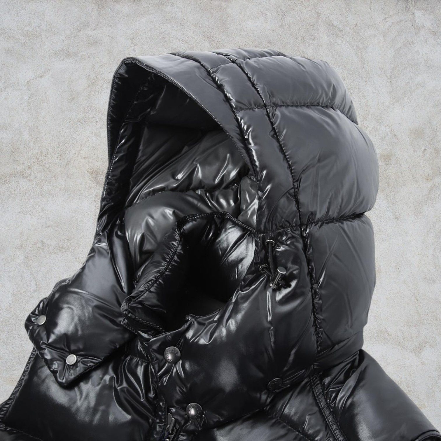 新品未使用タグ付き☆MONCLER BORMES ダウンベスト TG1 黒色 新品未使用タグ付き☆MONCLER BORMES ダウンベスト TG1 黒色 - メルカリ