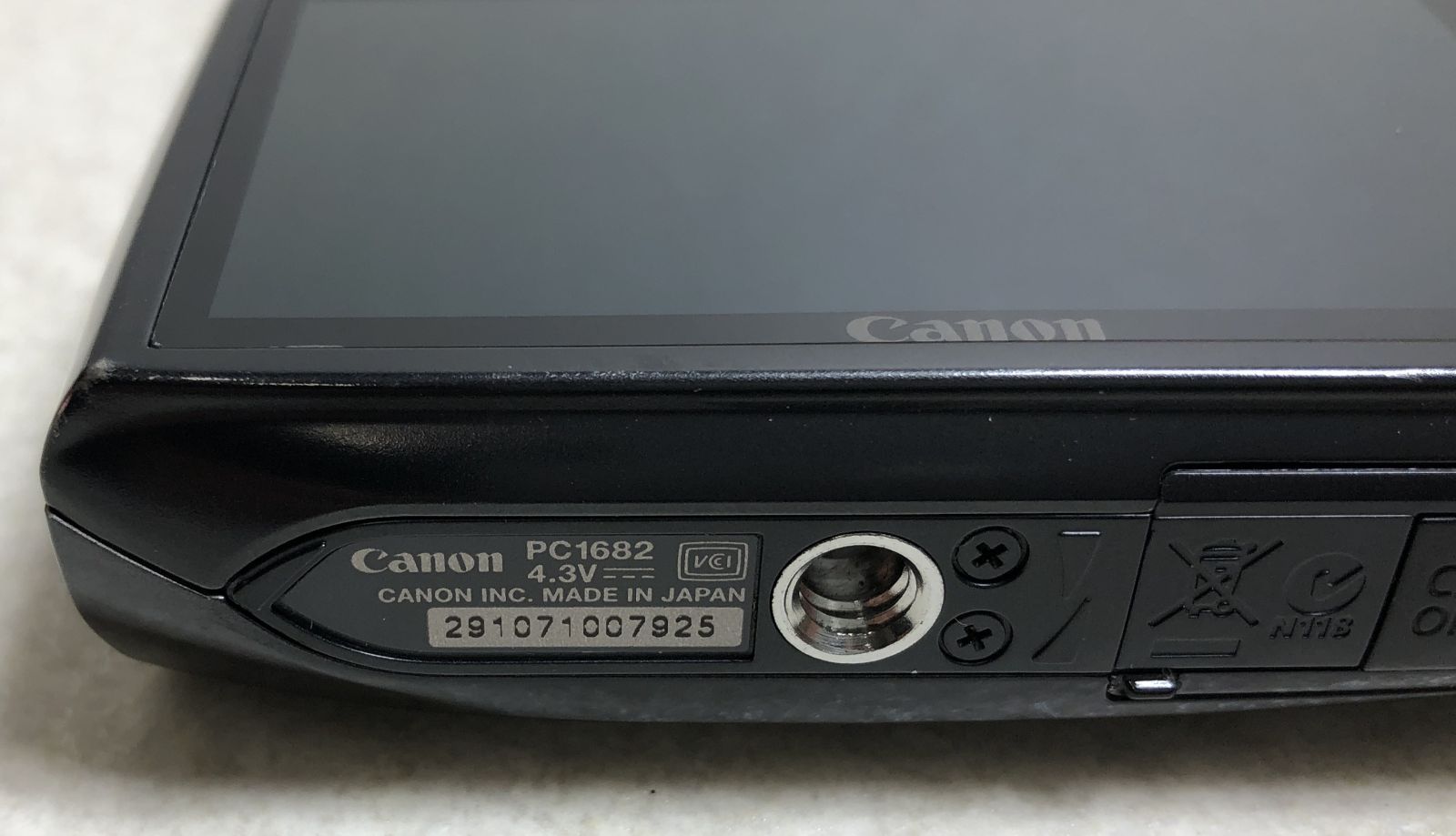 ブラック デジカメ